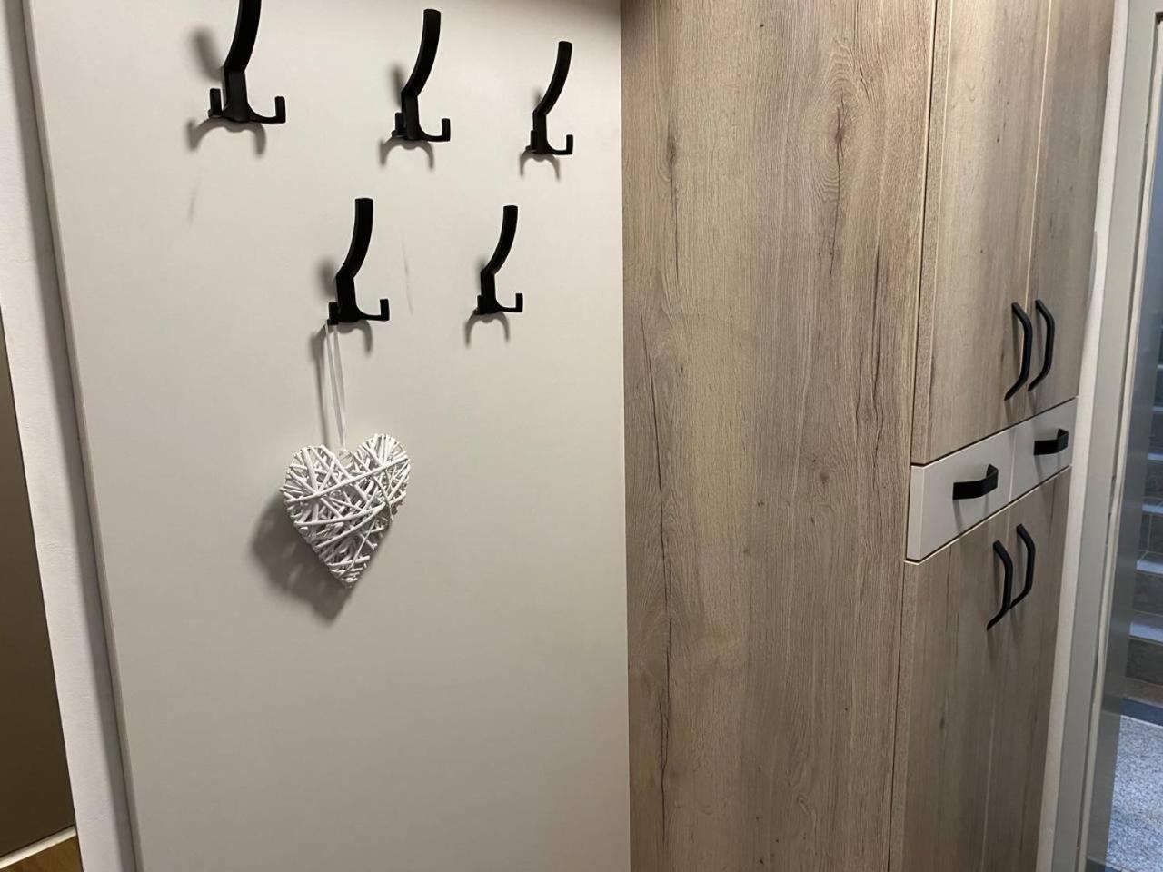 Perla Hradce Appartement Hradec Králové Buitenkant foto